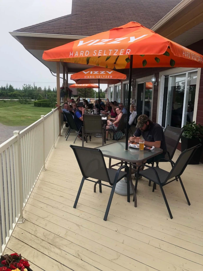 Terrasse du Club de golf L’Empress