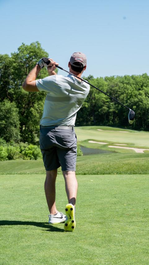 Golfeur sur le parcours du Club de golf L’Empress à Rimouski